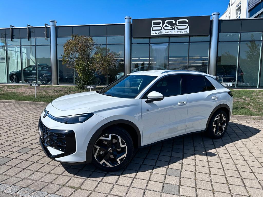 Volkswagen T-Roc 2023 г. Белый, пробег 25000 км