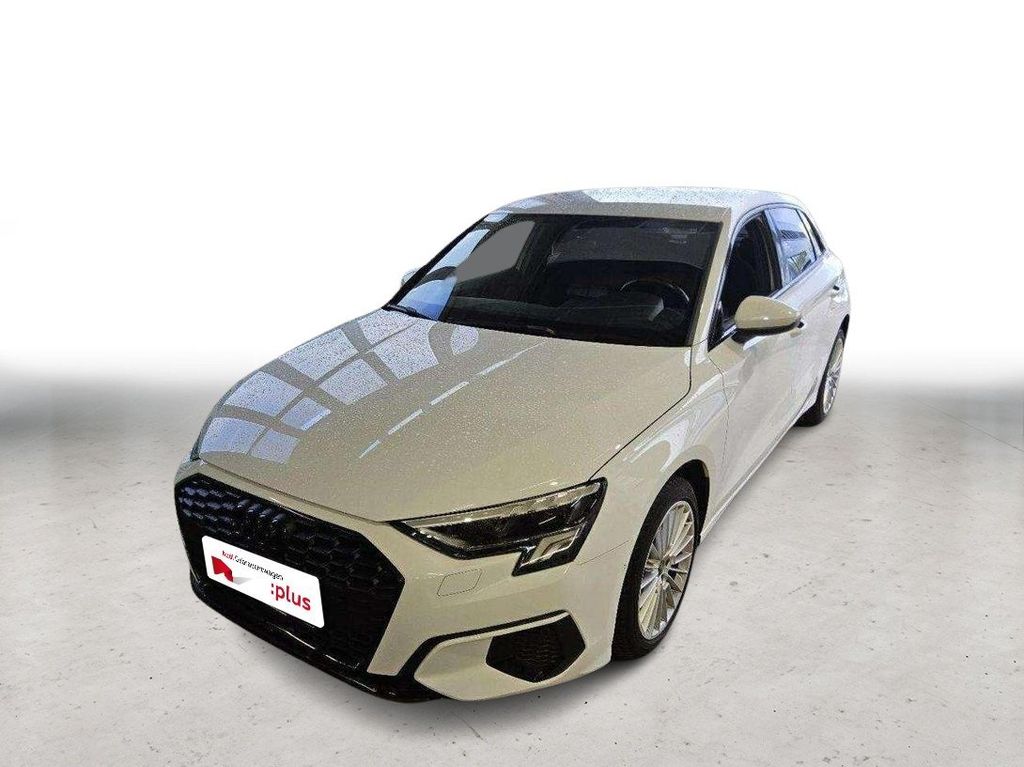 Audi A3 2023 г. Белый, пробег 55858 км