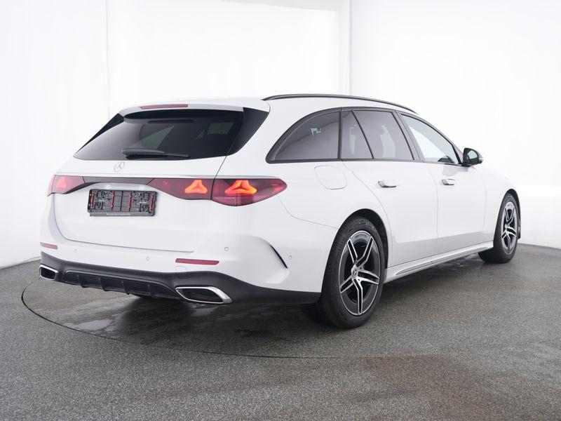 Mercedes-Benz E 220 2025 г. Белый, пробег 12179 км