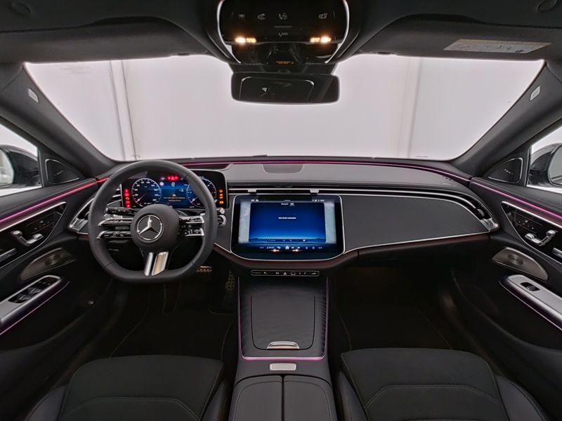 Mercedes-Benz E 220 2025 г. Белый, пробег 12179 км