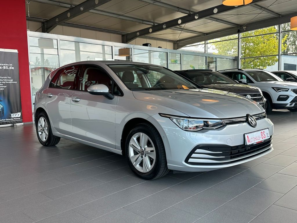 Volkswagen Golf 2023 г. Серебристый, пробег 42455 км