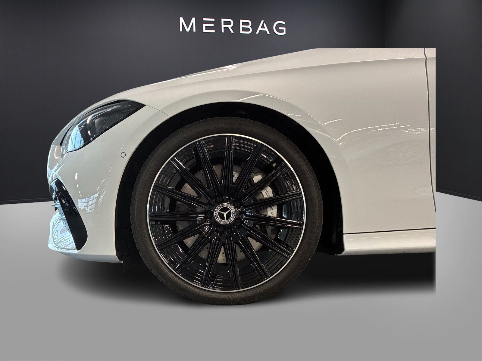 Mercedes-Benz CLE 450 2025 г. Белый, пробег 8450 км