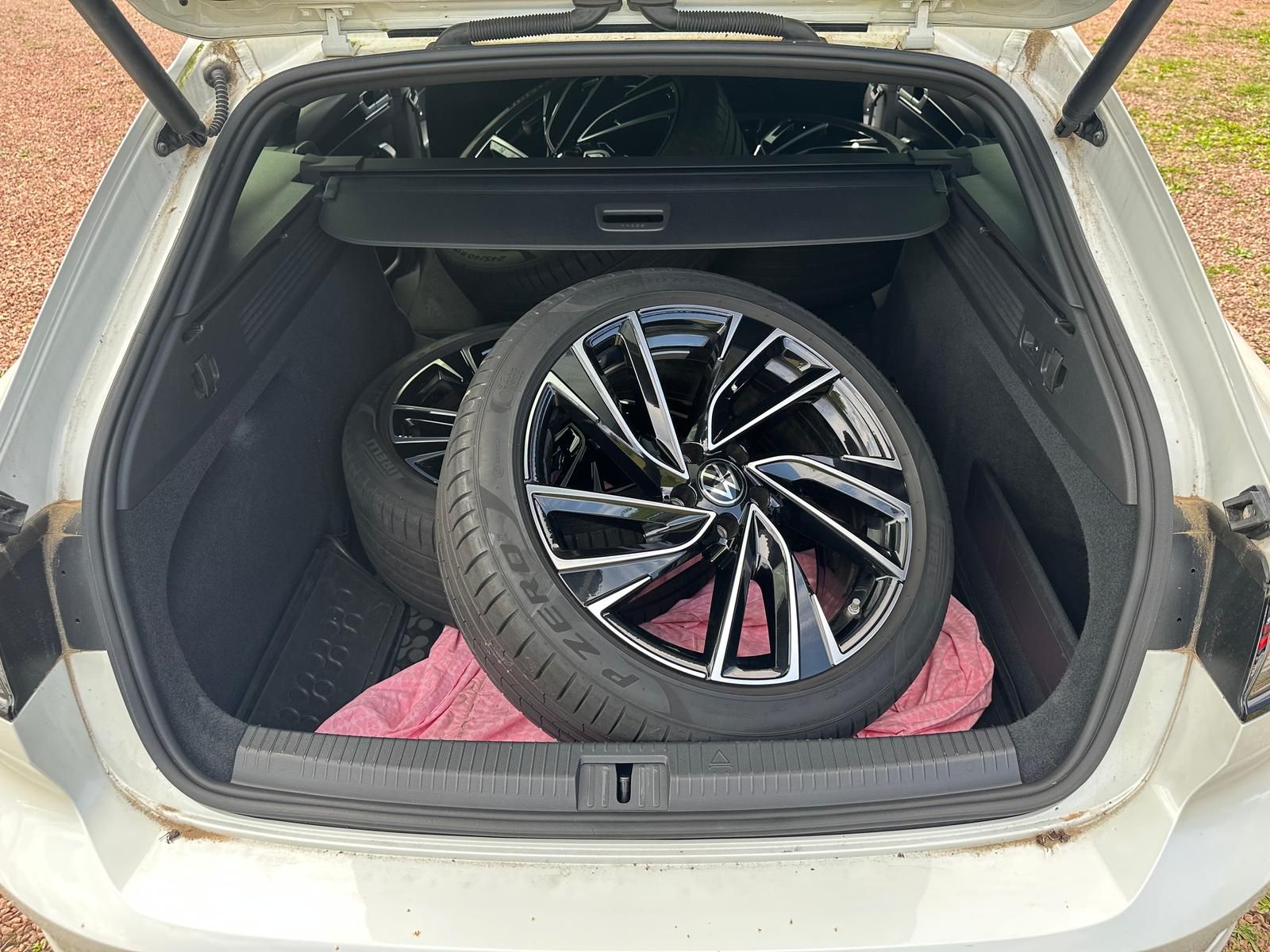 Volkswagen Arteon 2021 г. Белый, пробег 26855 км