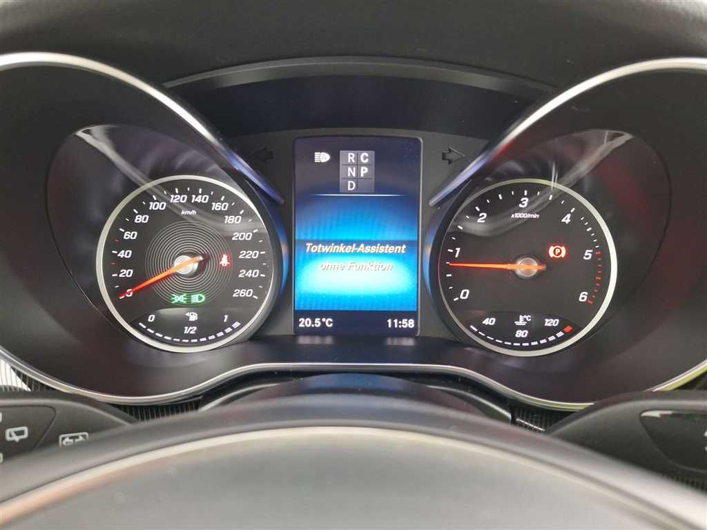 Mercedes-Benz V 250 2022 г. Белый, пробег 54966 км