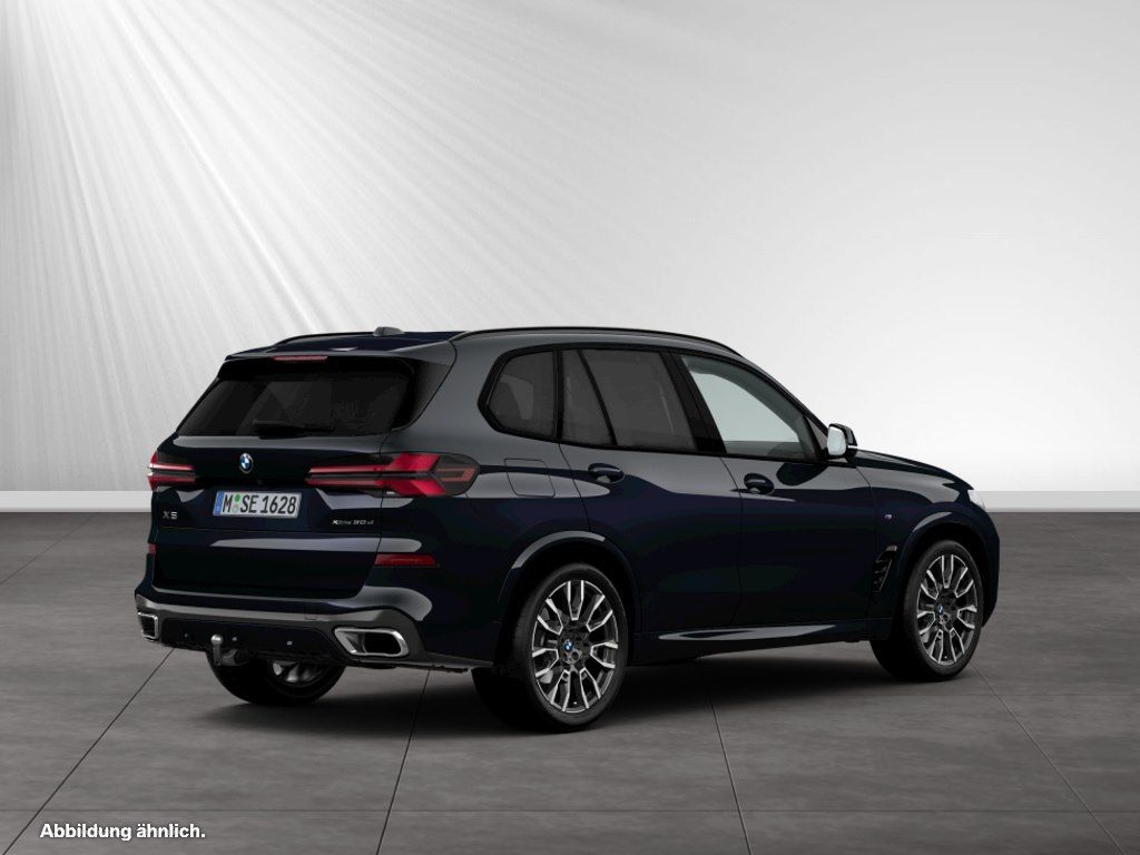 BMW X5 2025 г. Чёрный, пробег 26800 км