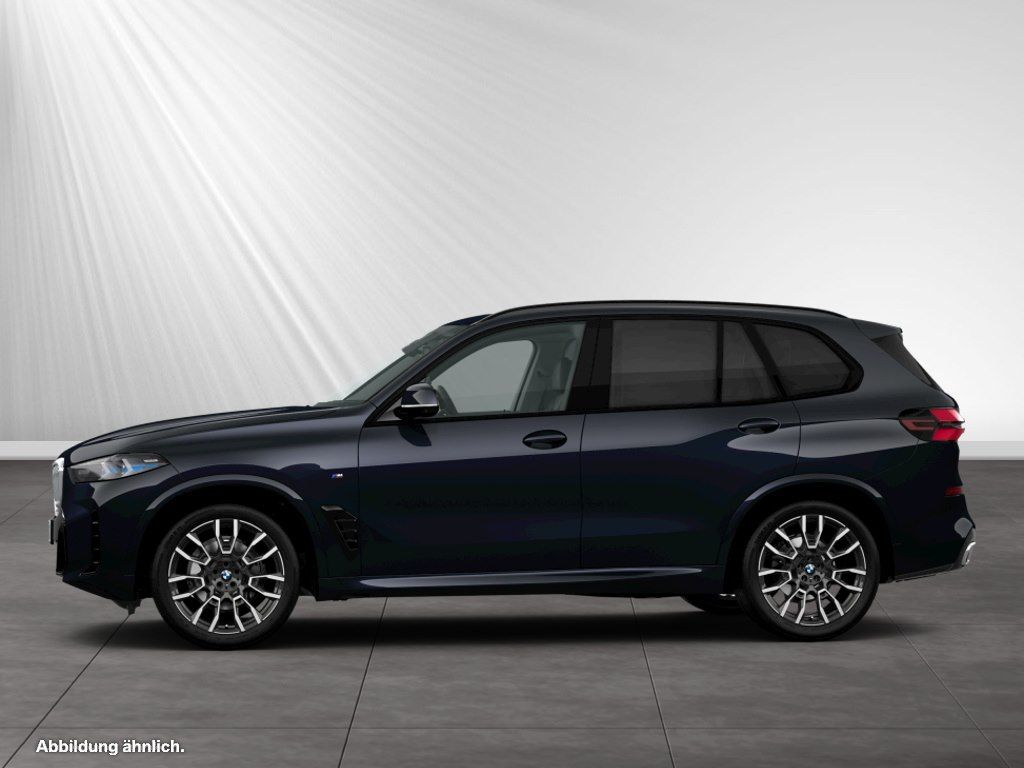 BMW X5 2025 г. Чёрный, пробег 26800 км