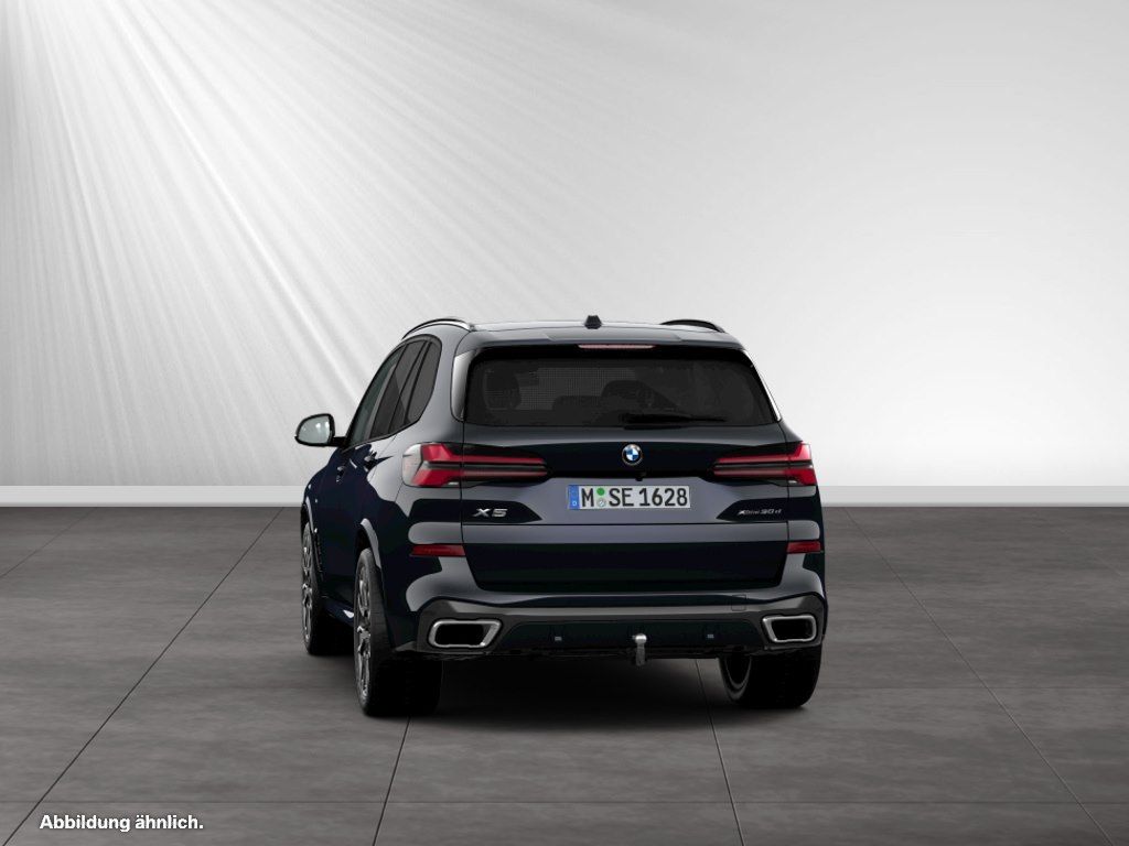 BMW X5 2025 г. Чёрный, пробег 26800 км