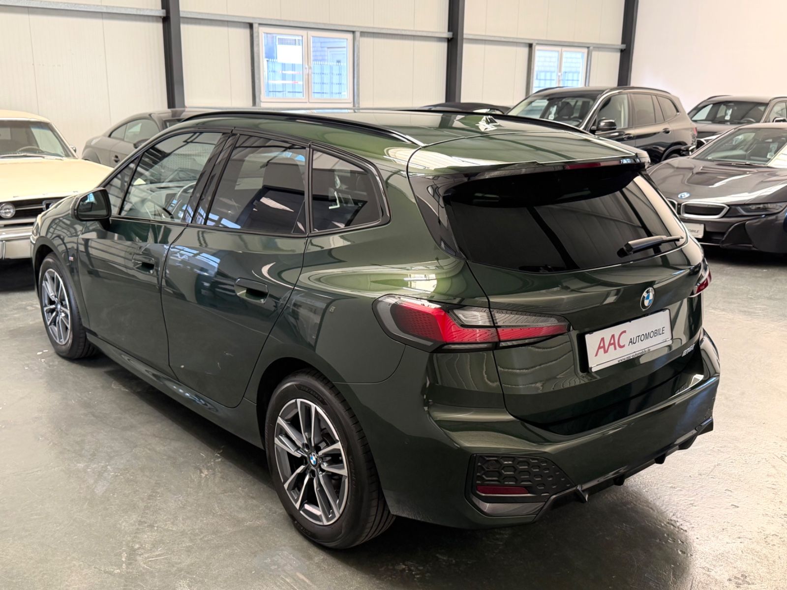 BMW 218 ACTIVE TOURER 2025 г. Зелёный, пробег 59000 км