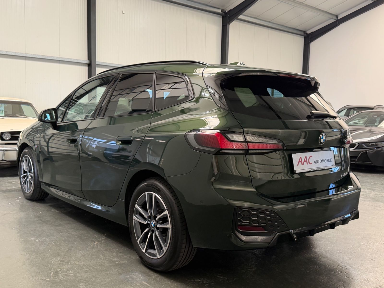 BMW 218 ACTIVE TOURER 2025 г. Зелёный, пробег 59000 км