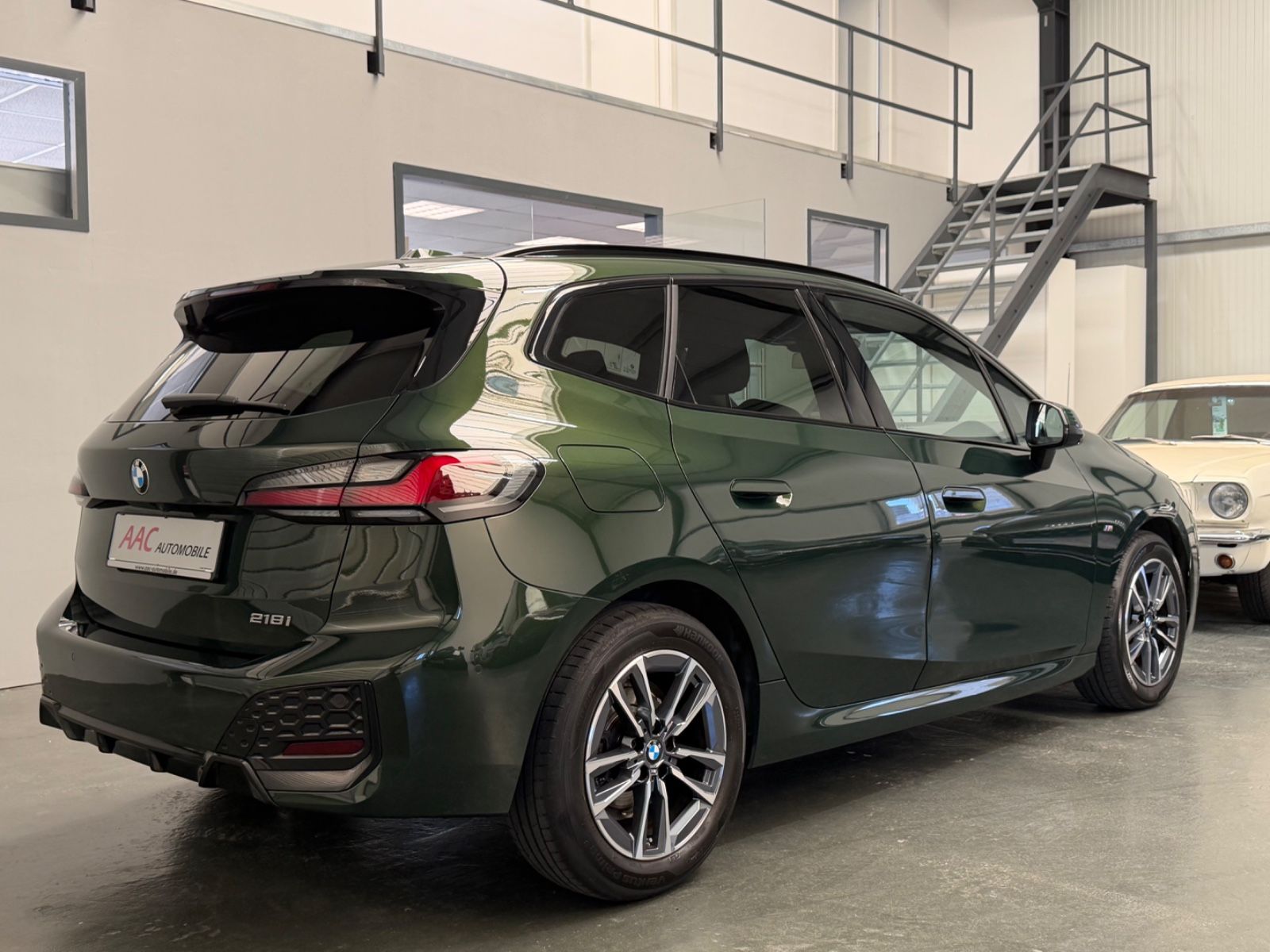 BMW 218 ACTIVE TOURER 2025 г. Зелёный, пробег 59000 км