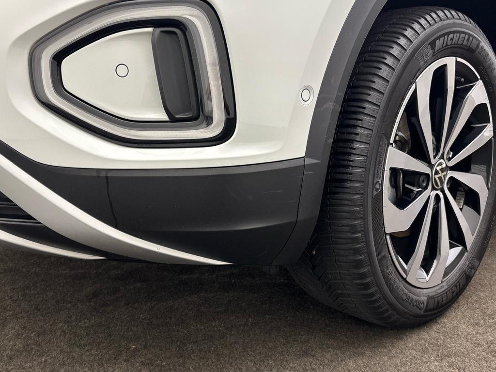 Volkswagen T-Roc 2022 г. Белый, пробег 34635 км