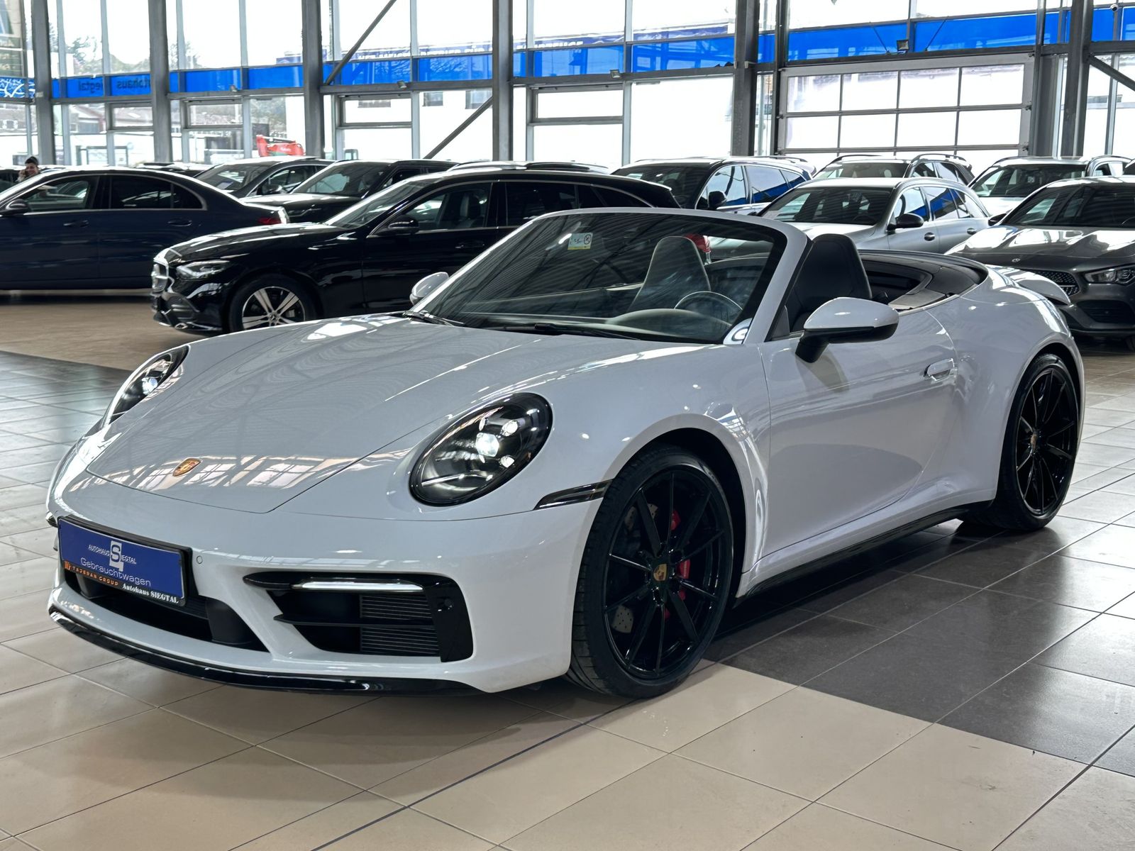 Porsche 992 2021 г. Белый, пробег 23656 км