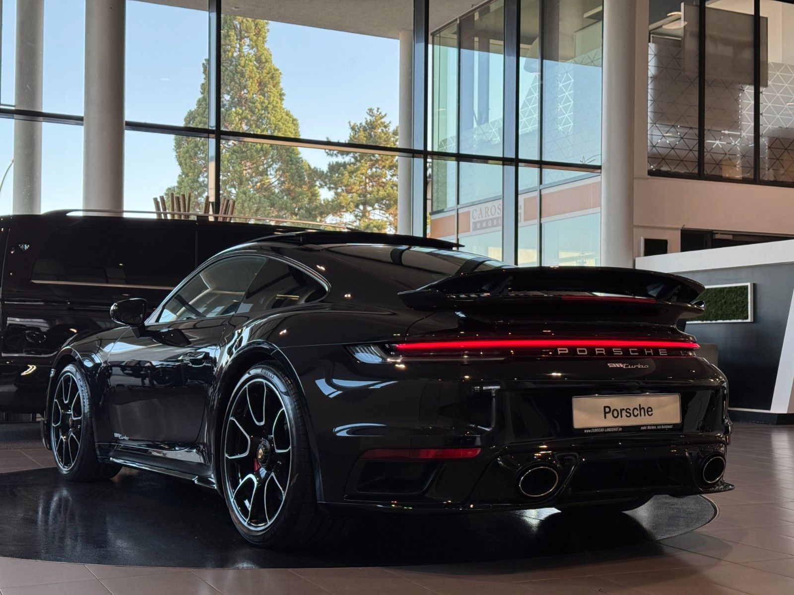 Porsche 992 2021 г. Чёрный, пробег 49934 км