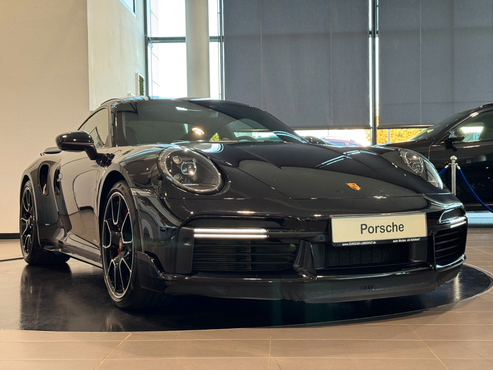 Porsche 992 2021 г. Чёрный, пробег 49934 км