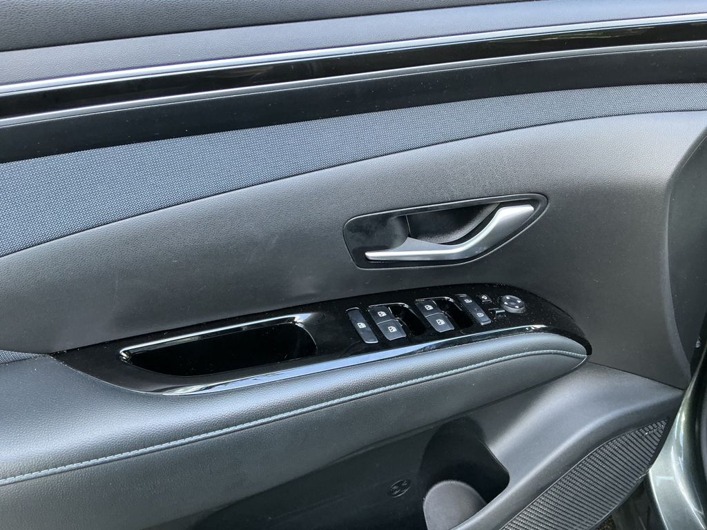 Hyundai Tucson 2022 г. Серый, пробег 38870 км