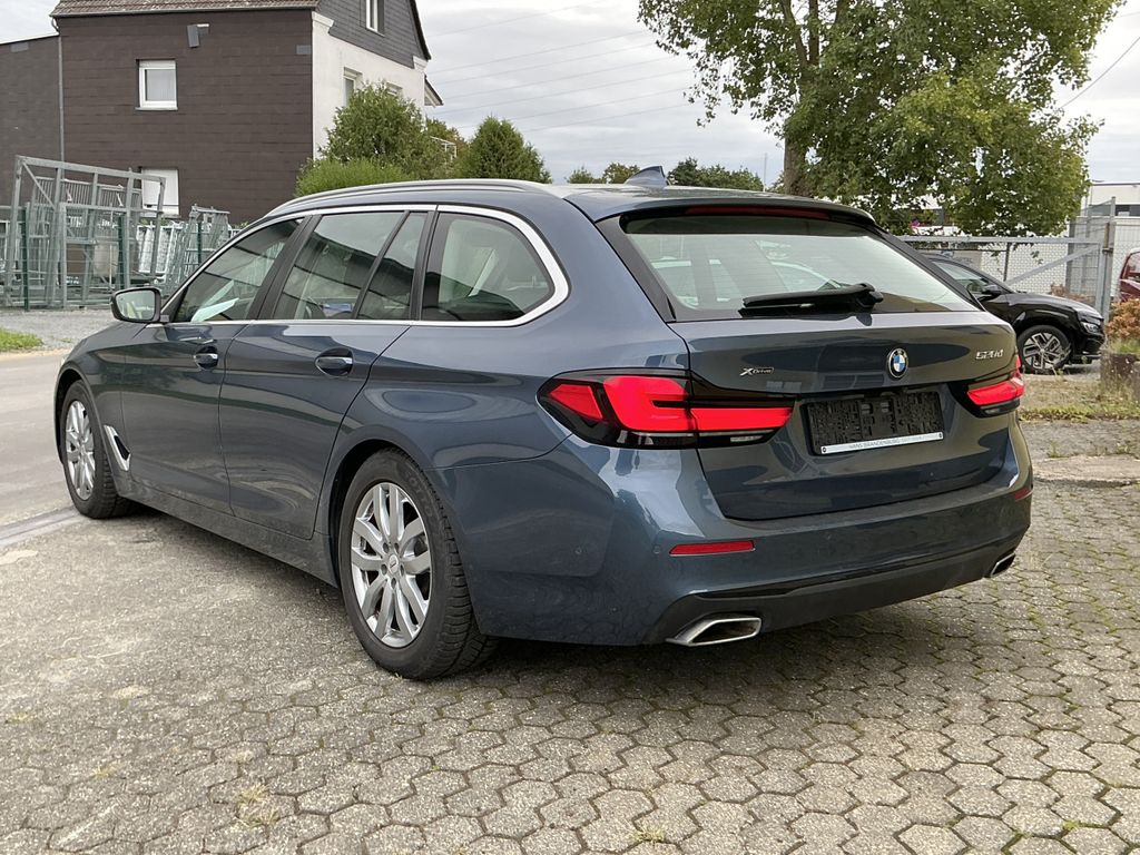 BMW 520 2023 г. Синий, пробег 49986 км
