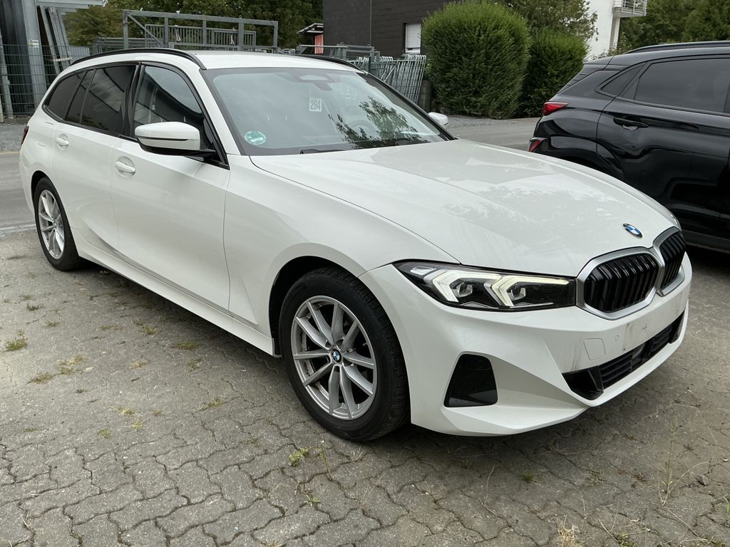 BMW 318 2023 г. Белый, пробег 50564 км