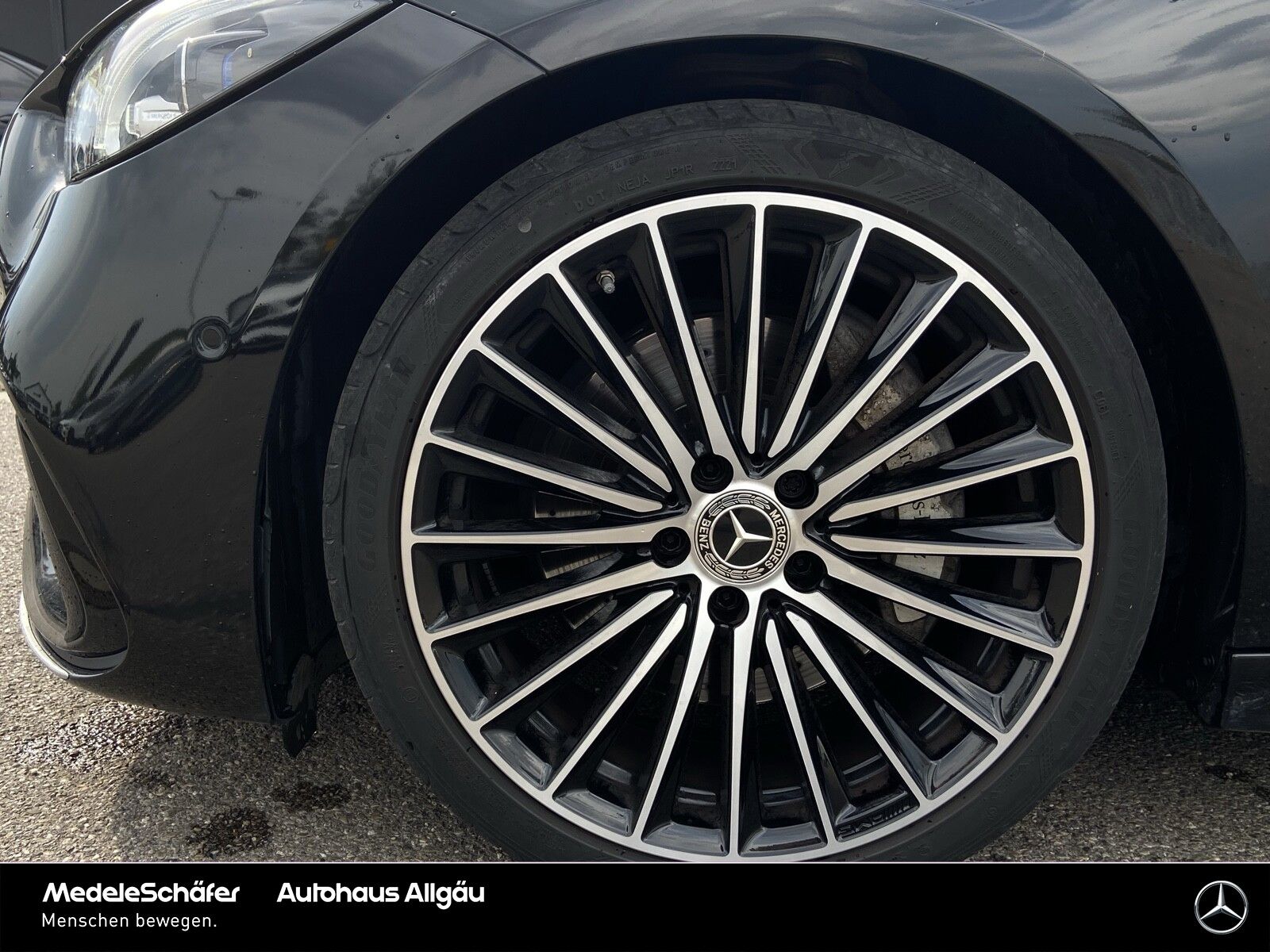 Mercedes-Benz C 300 2022 г. Чёрный, пробег 40415 км