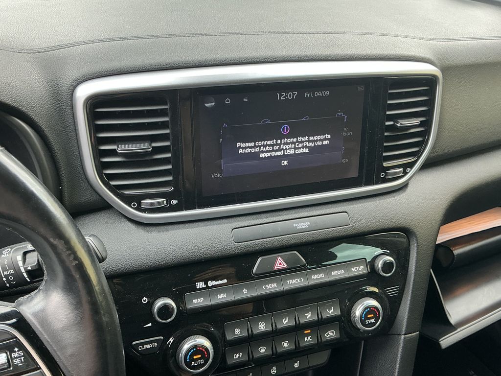 Kia Sportage 2021 г. Чёрный, пробег 59980 км