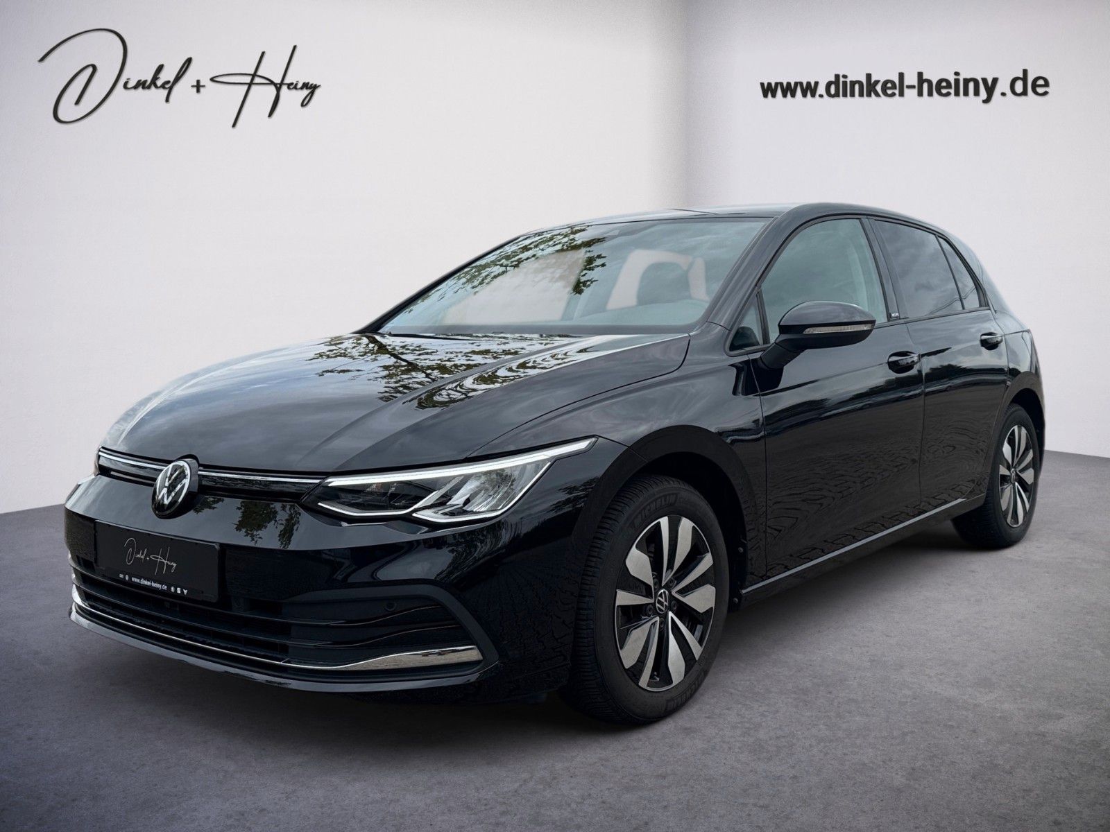 Volkswagen Golf 2023 г. Чёрный, пробег 42900 км