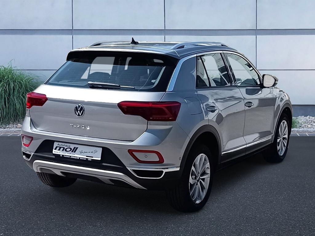 Volkswagen T-Roc 2024 г. Серебристый, пробег 42400 км