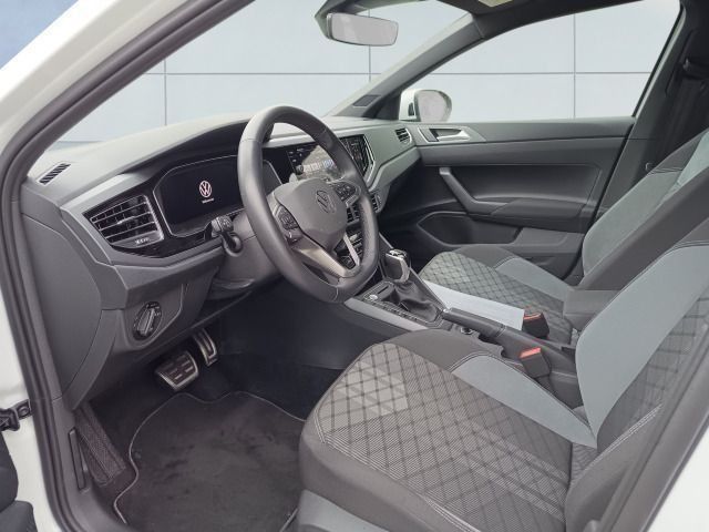 Volkswagen Taigo 2024 г. Белый, пробег 36300 км