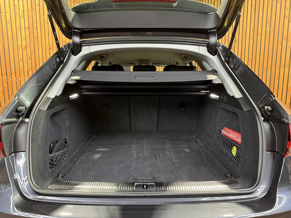 Audi A4 2023 г. Серый, пробег 56243 км