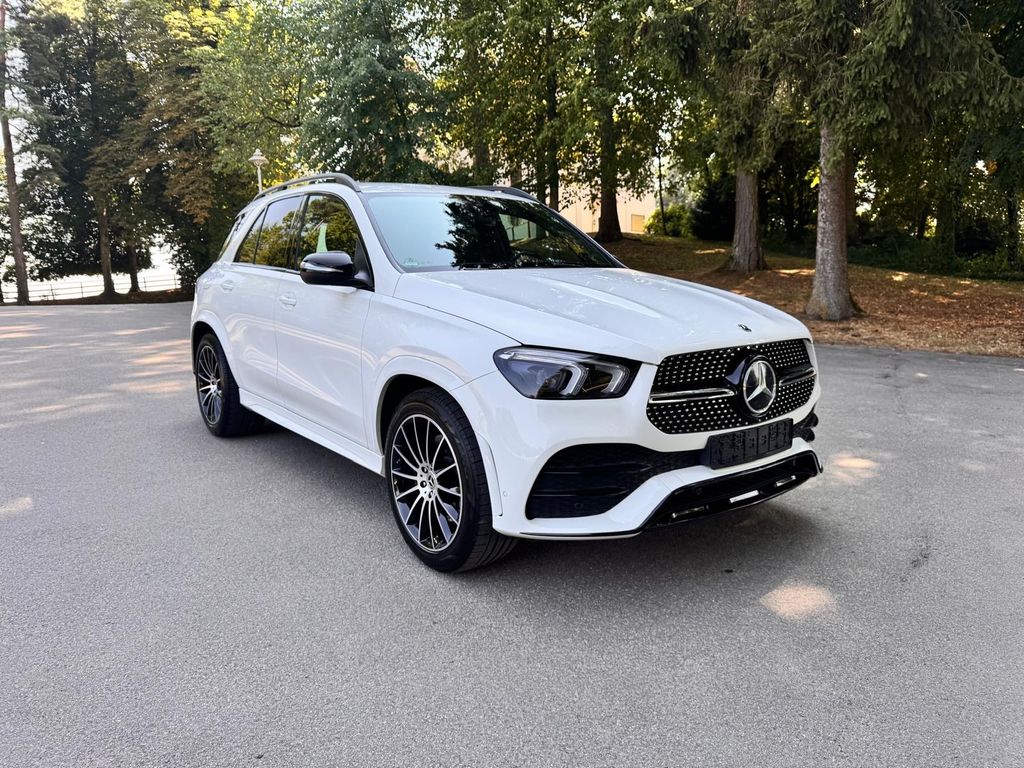 Mercedes-Benz GLE 300 2023 г. Белый, пробег 45000 км