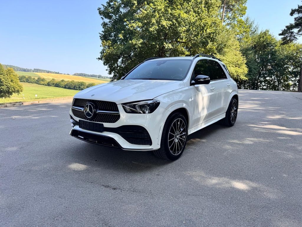 Mercedes-Benz GLE 300 2023 г. Белый, пробег 45000 км