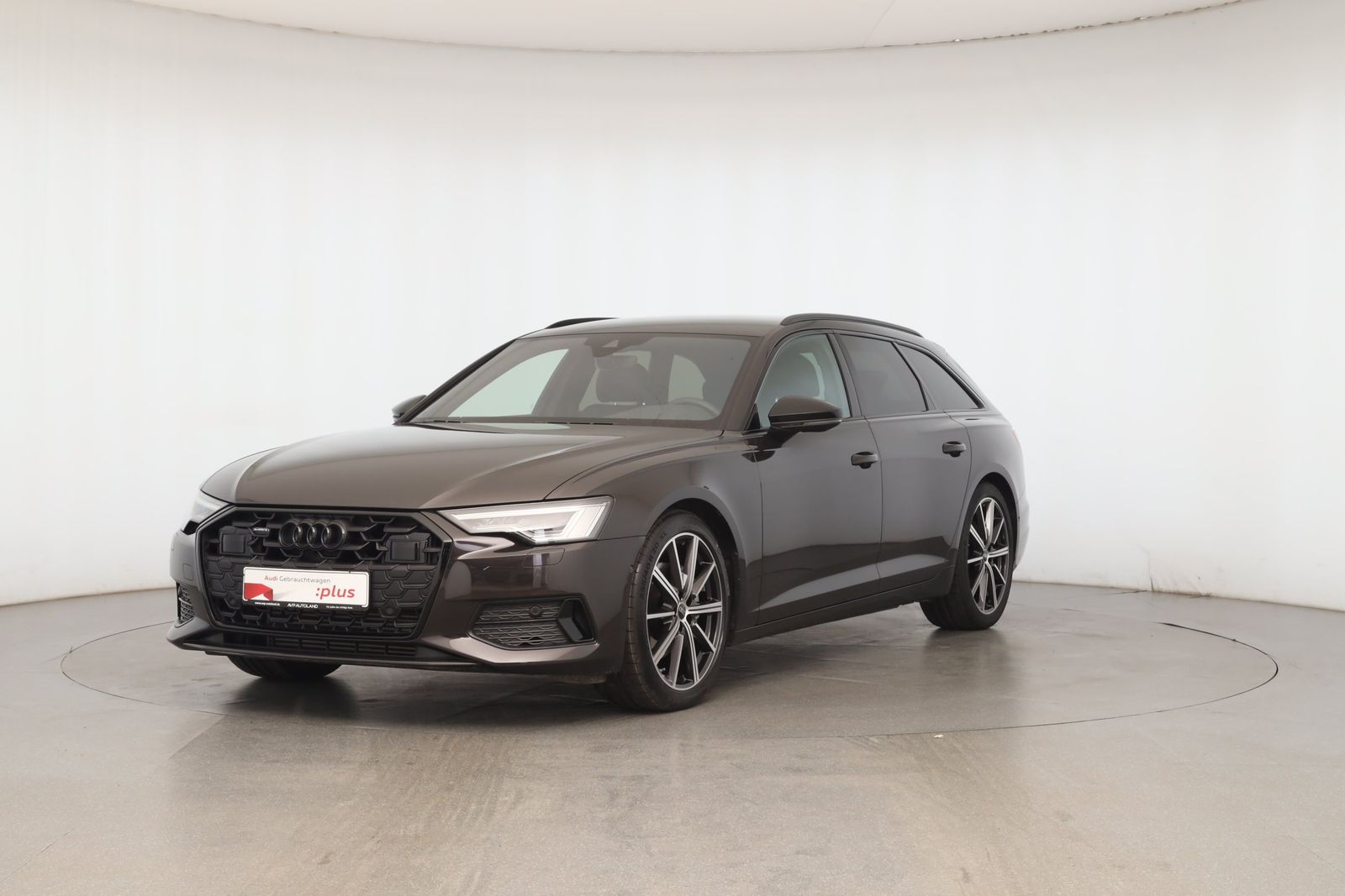 Audi A6 2025 г. Коричневый, пробег 7897 км