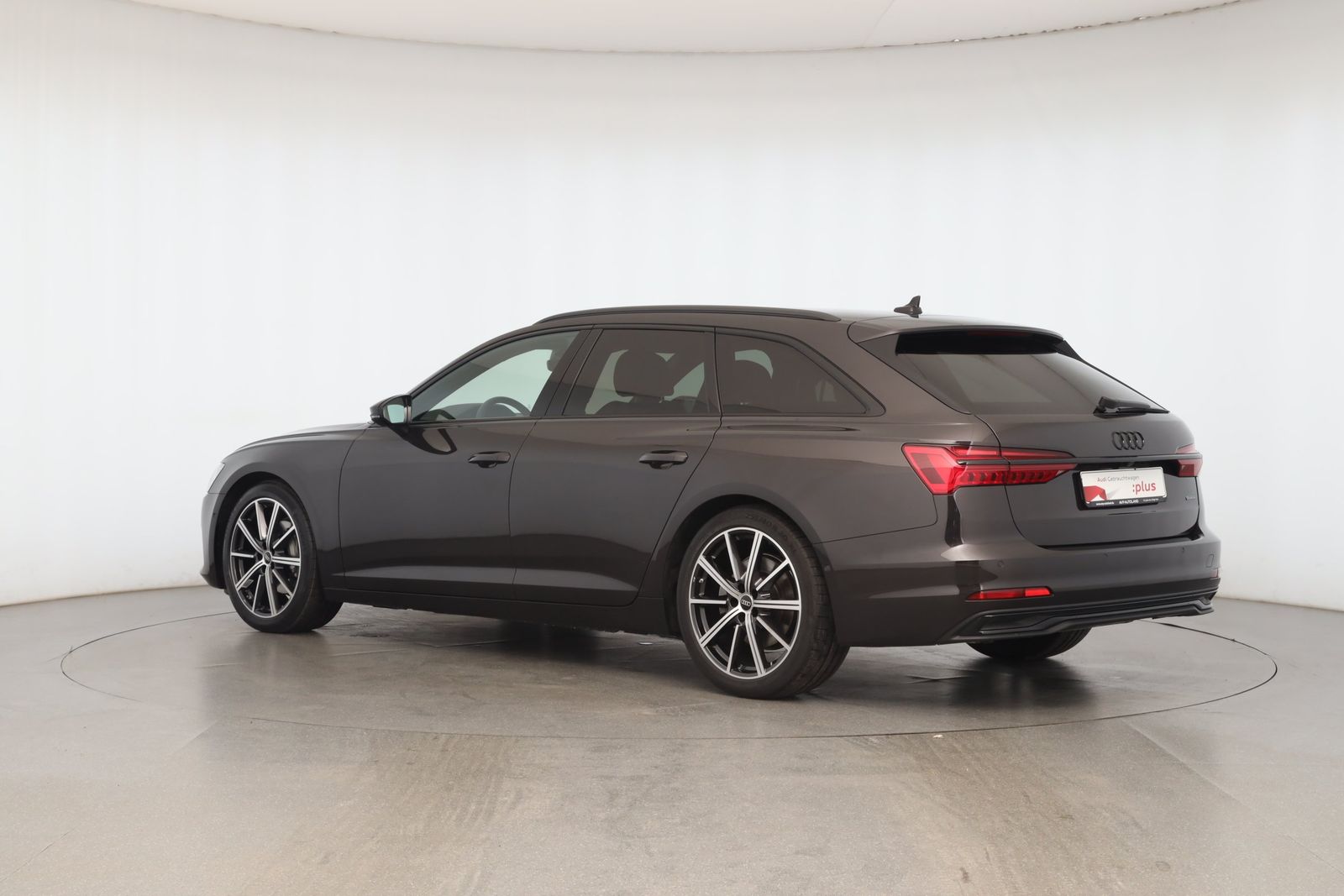 Audi A6 2025 г. Коричневый, пробег 7897 км