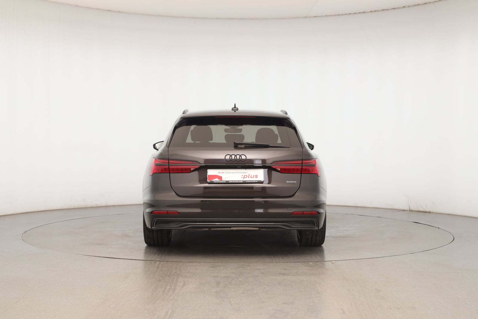 Audi A6 2025 г. Коричневый, пробег 7897 км