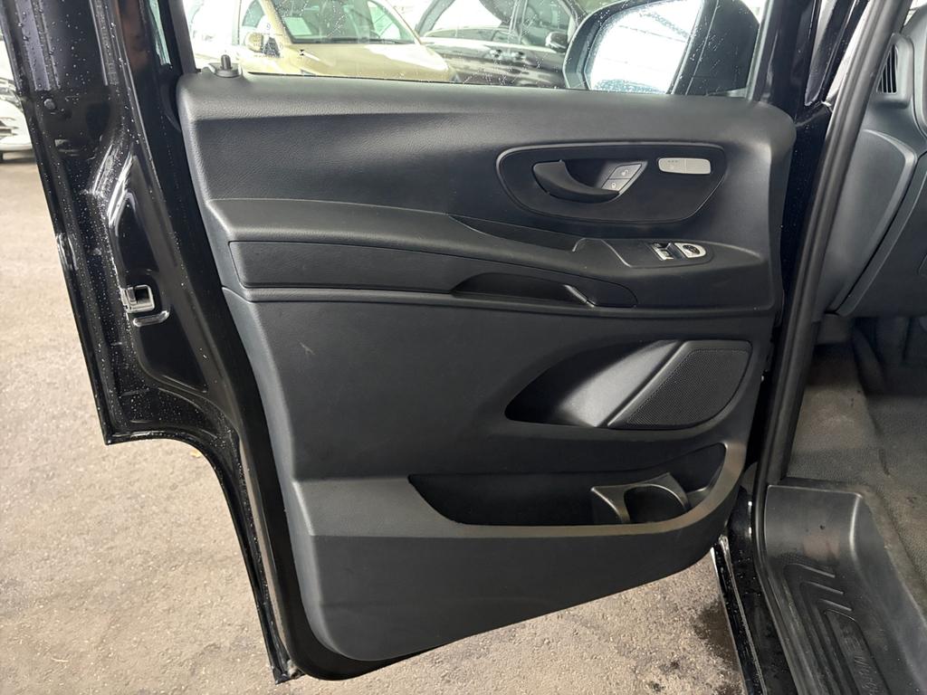 Mercedes-Benz Vito 2025 г. Чёрный, пробег 40000 км
