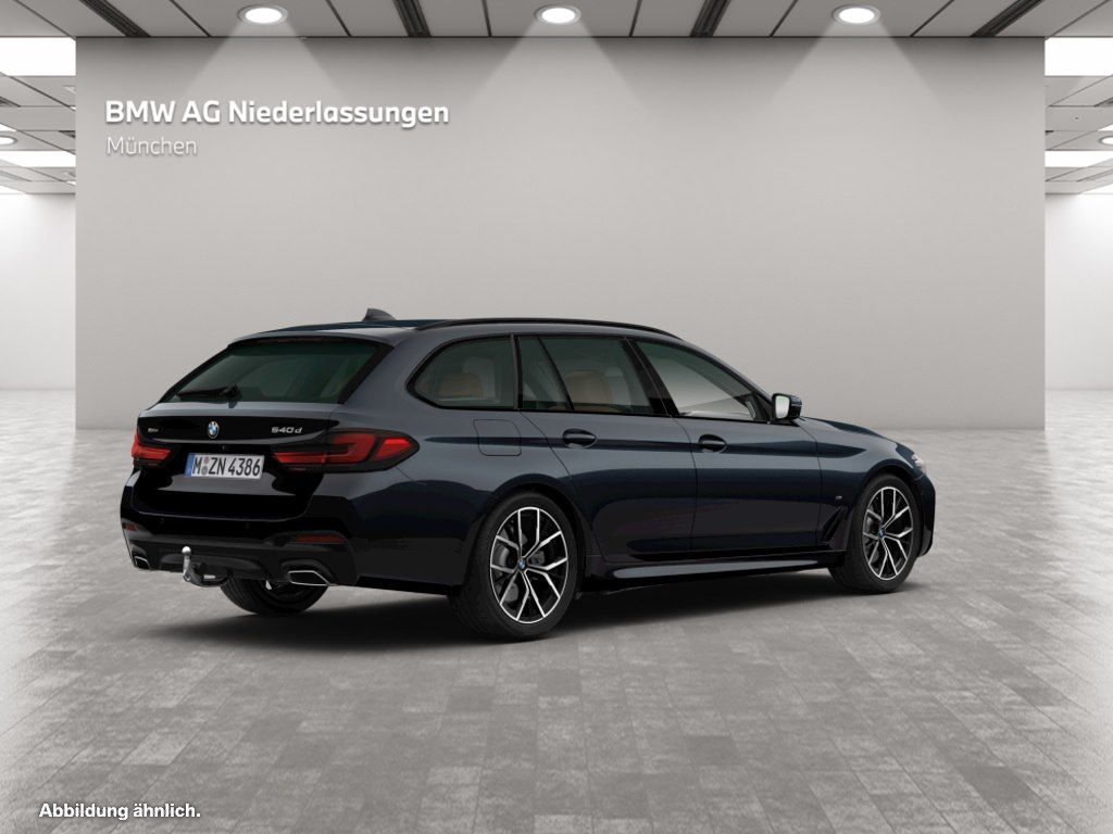 BMW 540 2023 г. Чёрный, пробег 50405 км