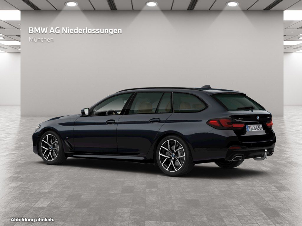 BMW 540 2023 г. Чёрный, пробег 50405 км