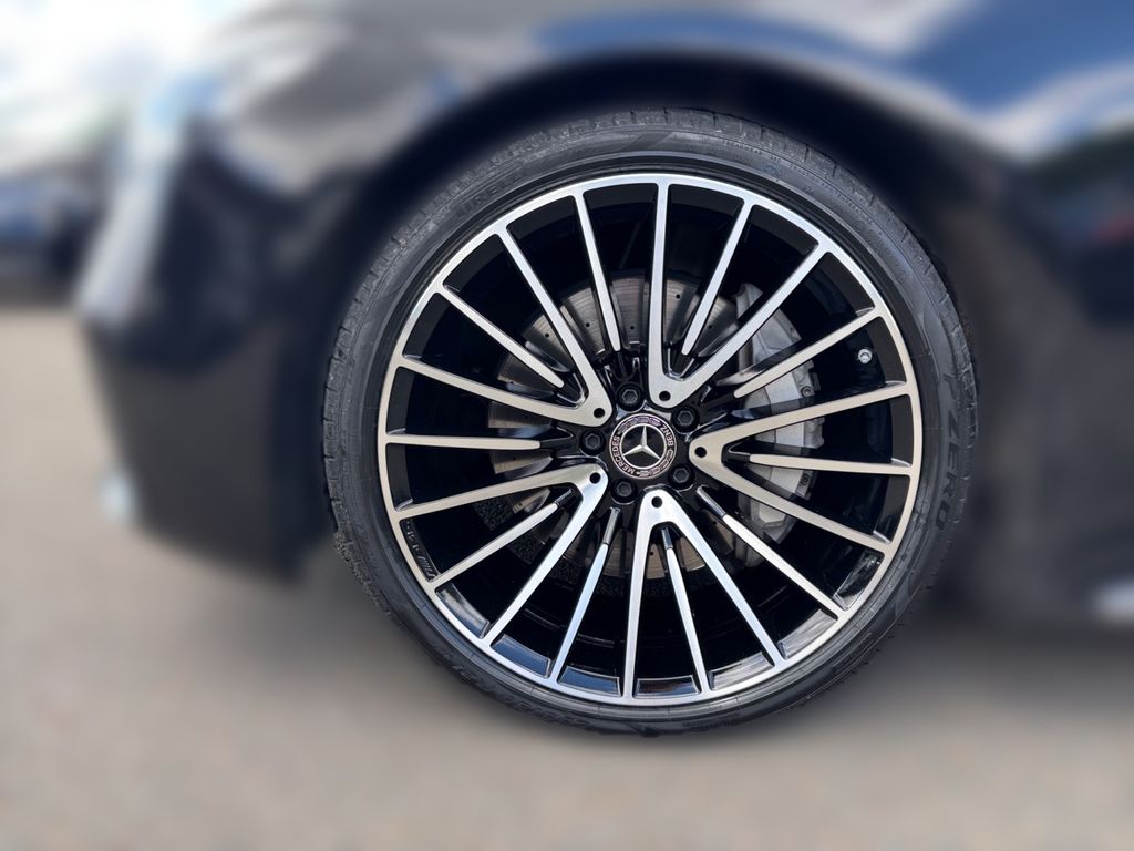 Mercedes-Benz S 450 2024 г. Чёрный, пробег 55985 км