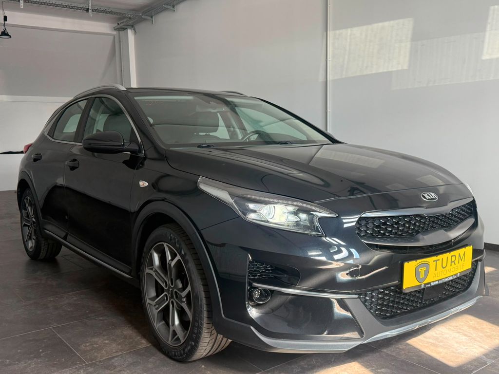 Kia XCeed 2021 г. Чёрный, пробег 52276 км