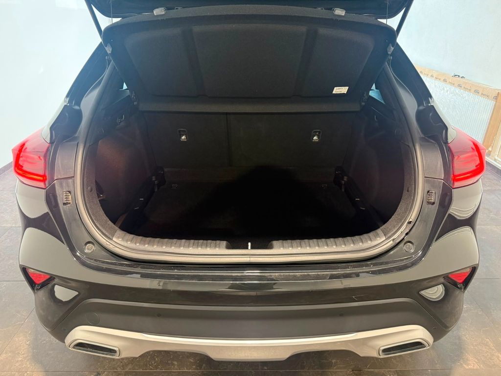 Kia XCeed 2021 г. Чёрный, пробег 52276 км
