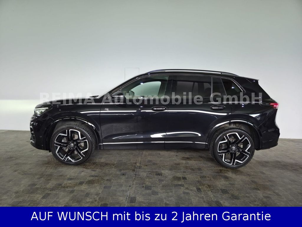 Volkswagen Tiguan 2024 г. Чёрный, пробег 24000 км