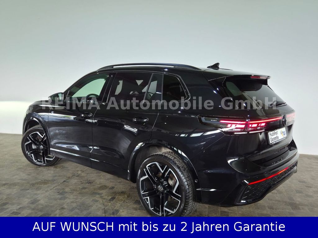 Volkswagen Tiguan 2024 г. Чёрный, пробег 24000 км