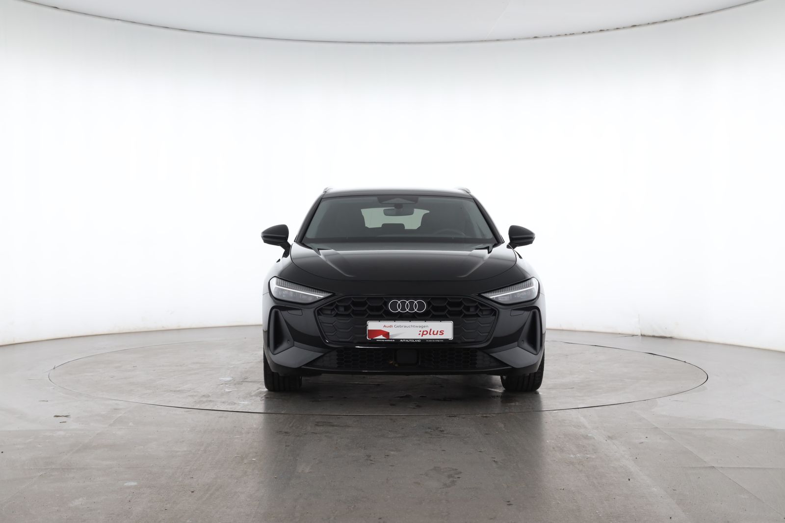 Audi A5 2025 г. Чёрный, пробег 17989 км