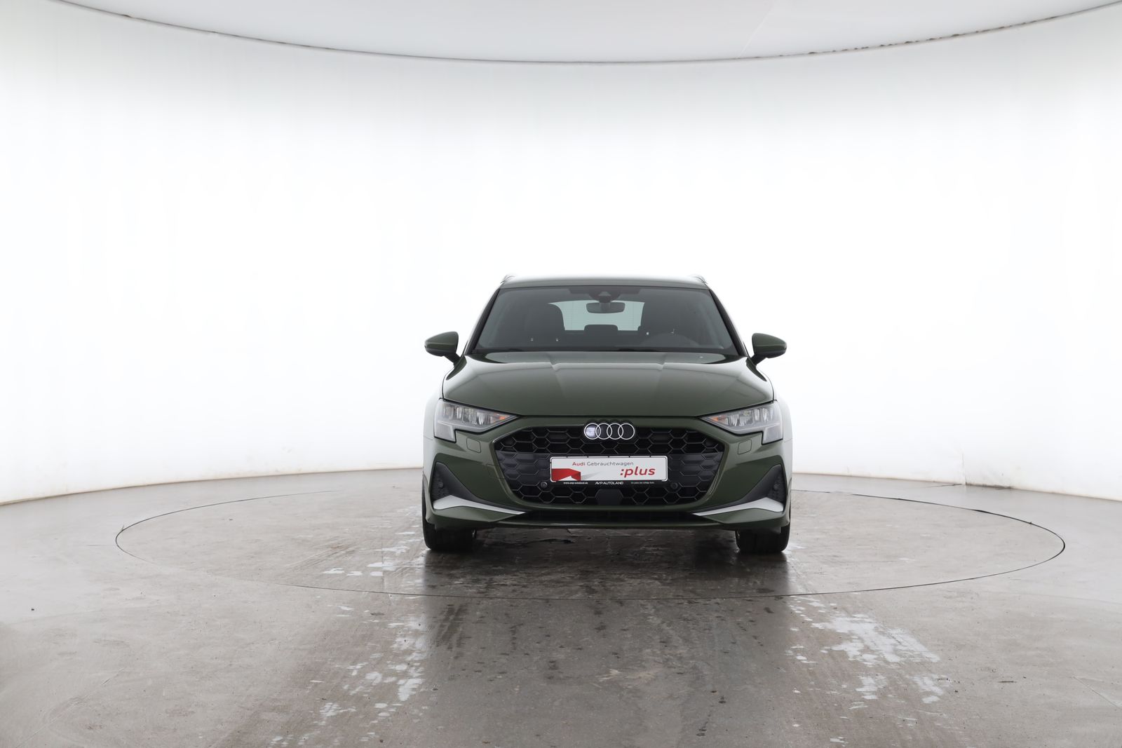 Audi A3 2025 г. Зелёный, пробег 19799 км