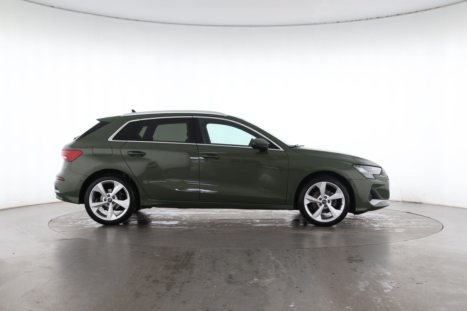 Audi A3 2025 г. Зелёный, пробег 19799 км