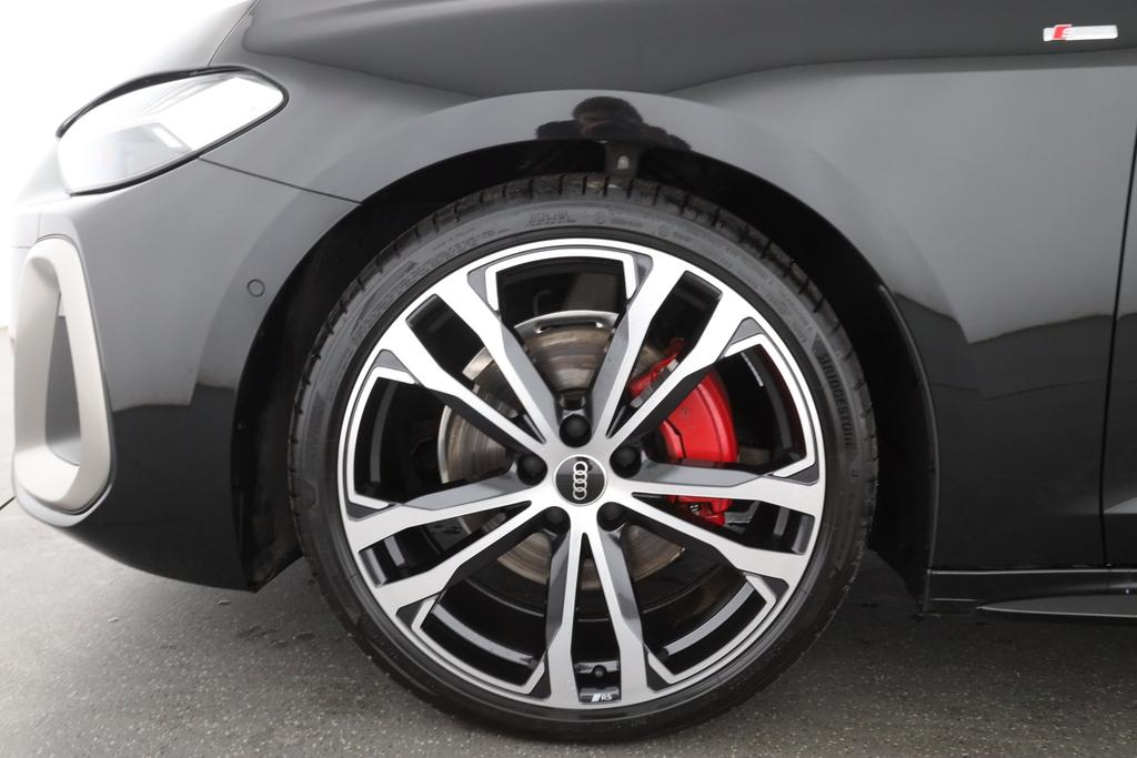 Audi A5 2025 г. Чёрный, пробег 5232 км