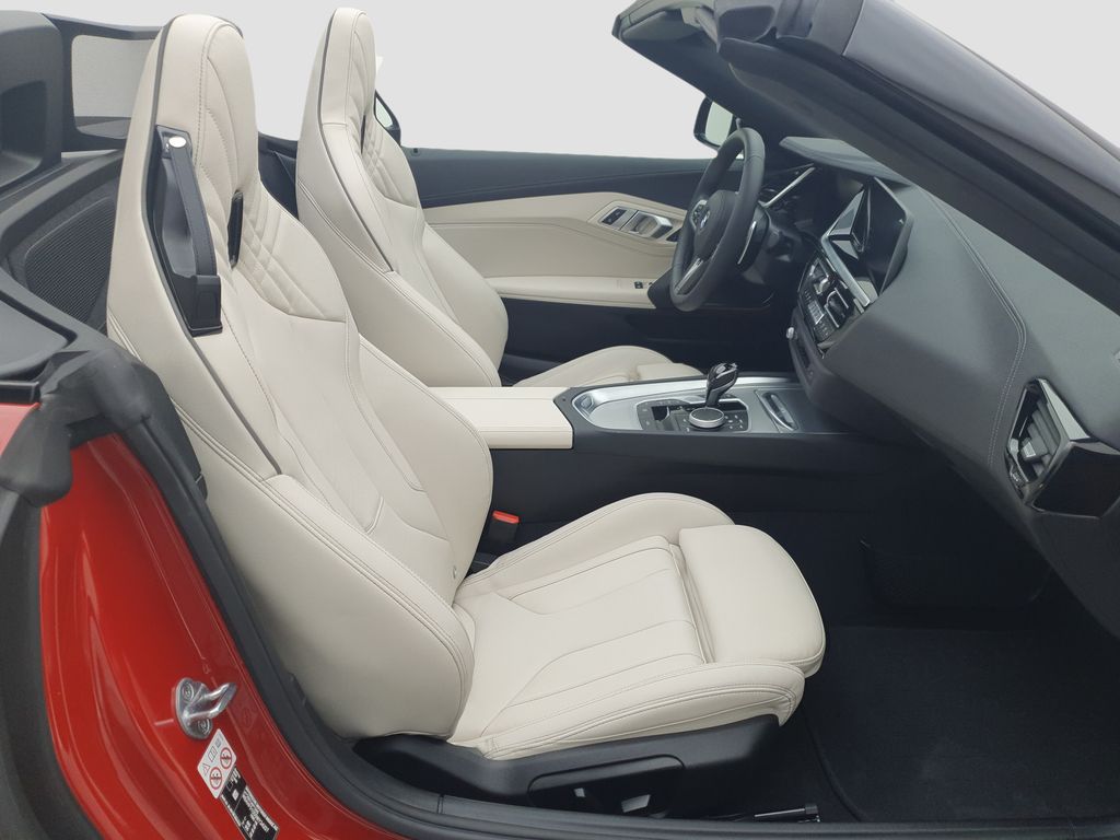 BMW X9 2023 г. Красный, пробег 15937 км