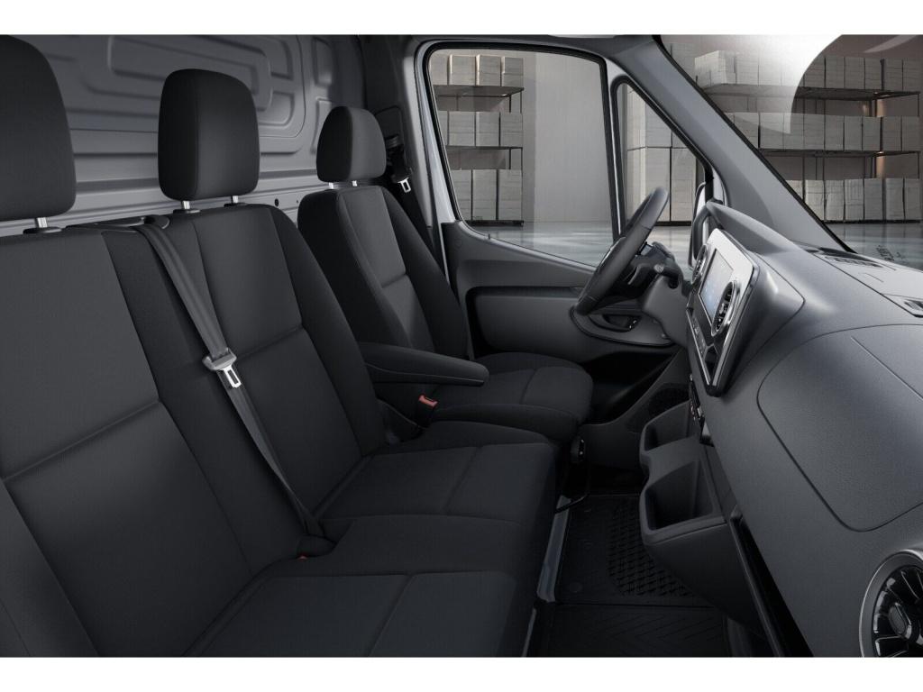 Mercedes-Benz SPRINTER 2024 г. Белый, пробег 30482 км