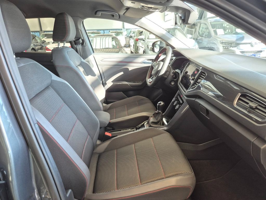 Volkswagen T-Roc 2021 г. Серый, пробег 33500 км