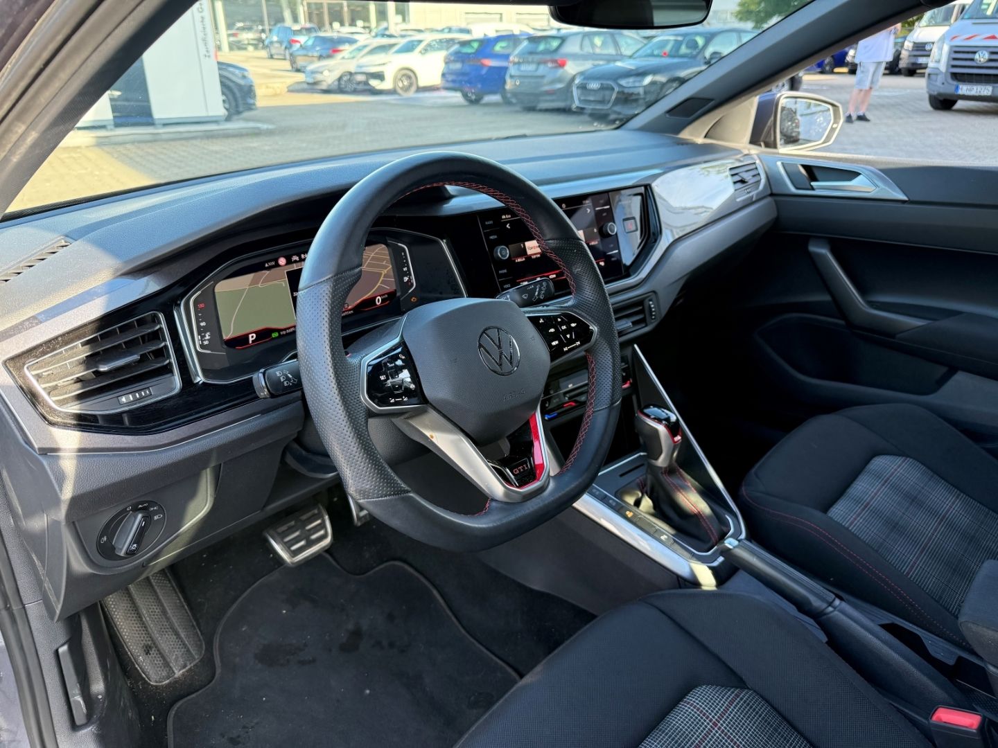 Volkswagen Polo 2023 г. Чёрный, пробег 58000 км