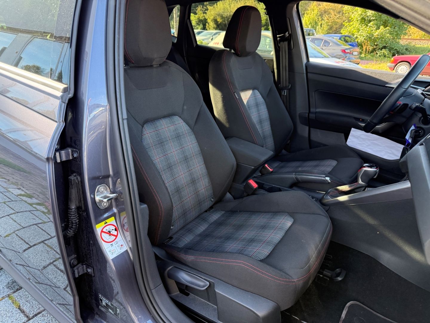 Volkswagen Polo 2023 г. Чёрный, пробег 58000 км