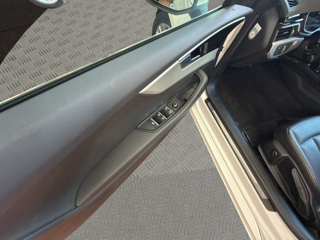 Audi A5 2022 г. Белый, пробег 39800 км